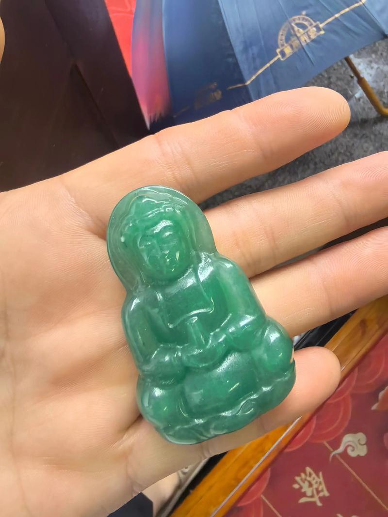 铂金首饰：时光的镌刻与永恒的选择